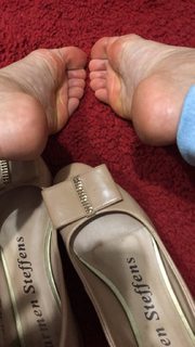 Alaine Crissiê feet photo thumbnail