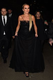 Amanda Holden feet photo thumbnail