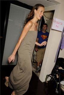Karlie Kloss feet photo thumbnail