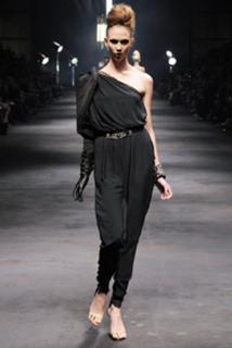 Karlie Kloss feet photo thumbnail