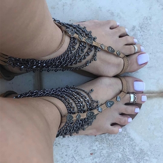 Karin Klemp feet photo thumbnail
