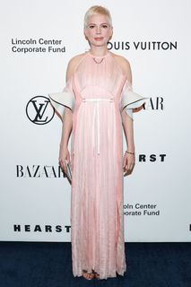 Michelle Williams feet photo thumbnail