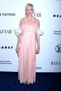 Michelle Williams feet photo thumbnail