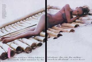 Naomi Campbell feet photo thumbnail