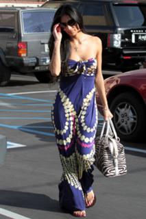 Nicole Scherzinger feet photo thumbnail