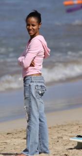 Jada Pinkett Smith feet photo thumbnail