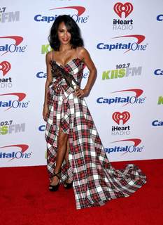 Jada Pinkett Smith feet photo thumbnail