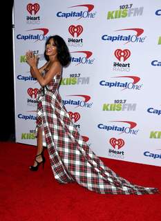 Jada Pinkett Smith feet photo thumbnail
