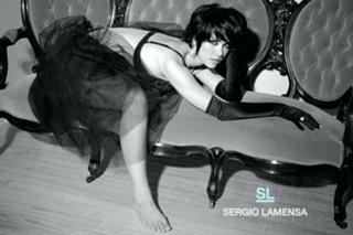 Natalia Oreiro feet photo thumbnail