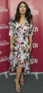 Salma Hayek feet photo thumbnail
