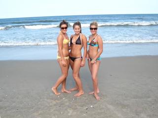 Justine Ezarik feet photo thumbnail
