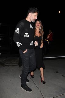 Sofía Vergara feet photo thumbnail