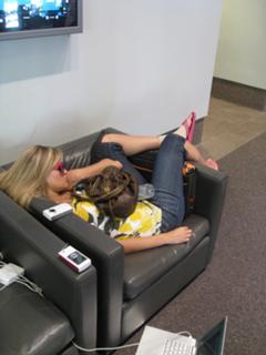Justine Ezarik feet photo thumbnail
