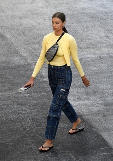 Irina Shayk feet photo thumbnail
