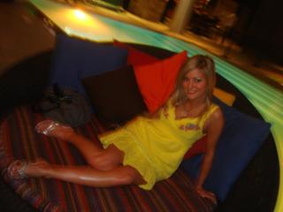 Justine Ezarik feet photo thumbnail