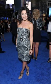 Lisa Edelstein feet photo thumbnail