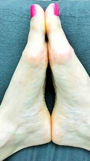 Alaine Crissiê feet photo thumbnail