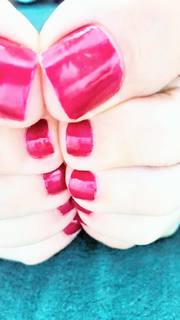 Alaine Crissiê feet photo thumbnail