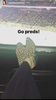 Jessie James Decker feet photo thumbnail