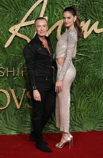 Izabel Goulart feet photo thumbnail