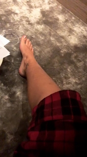 Paris Jackson feet photo thumbnail
