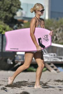 Paris Hilton feet photo thumbnail