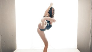 Sara Sampaio feet photo thumbnail