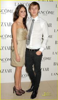 Kaya Scodelario feet photo thumbnail