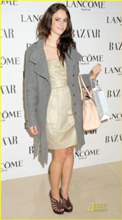 Kaya Scodelario feet photo thumbnail