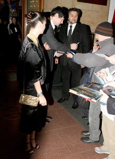 Kaya Scodelario feet photo thumbnail