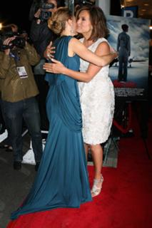 Mariska Hargitay feet photo thumbnail