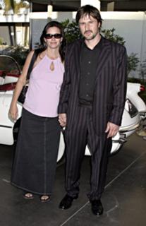 Courteney Cox feet photo thumbnail