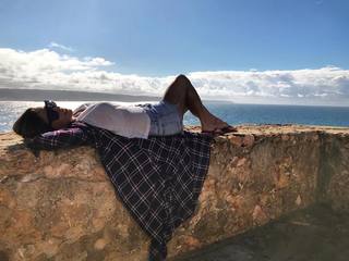 Giovanna Antonelli feet photo thumbnail