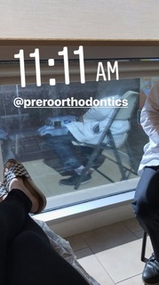 Tana Mongeau feet photo thumbnail