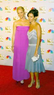 Courteney Cox feet photo thumbnail