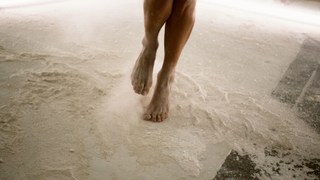 Doutzen Kroes feet photo thumbnail