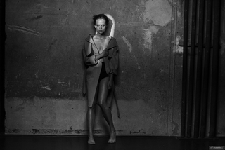 Alicia Vikander feet photo thumbnail