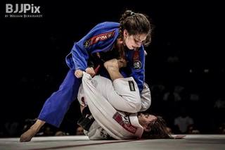 Mackenzie Dern feet photo 5