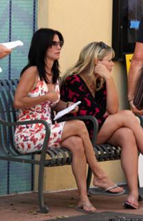 Busy Philipps feet photo thumbnail