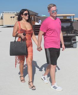 Claudia Romani feet photo thumbnail