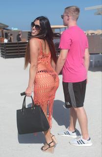 Claudia Romani feet photo thumbnail