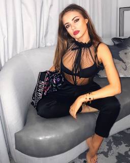 Xenia Tchoumitcheva feet photo thumbnail