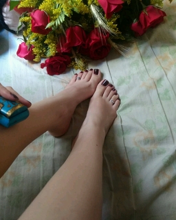 Isa Pes feet photo thumbnail