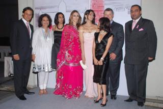 Sonam Kapoor feet photo thumbnail