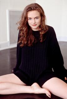 Heather Graham feet photo 1