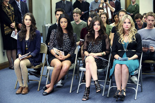 Lucy Hale feet photo thumbnail