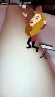 Xenia Tchoumitcheva feet photo thumbnail