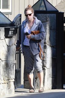 Amy Adams feet photo thumbnail