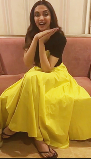 Deepika Padukone feet photo thumbnail