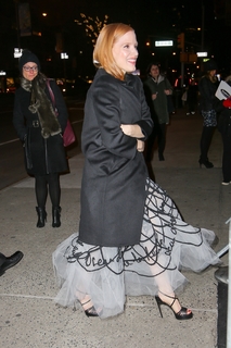 Jessica Chastain feet photo thumbnail